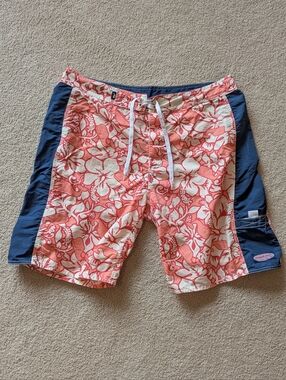 Vineyard Vines Men's Whale & Floral Print Swim Shorts Sz 36